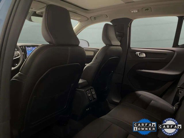 Used 2025 Volvo XC40 B5 Core image 71