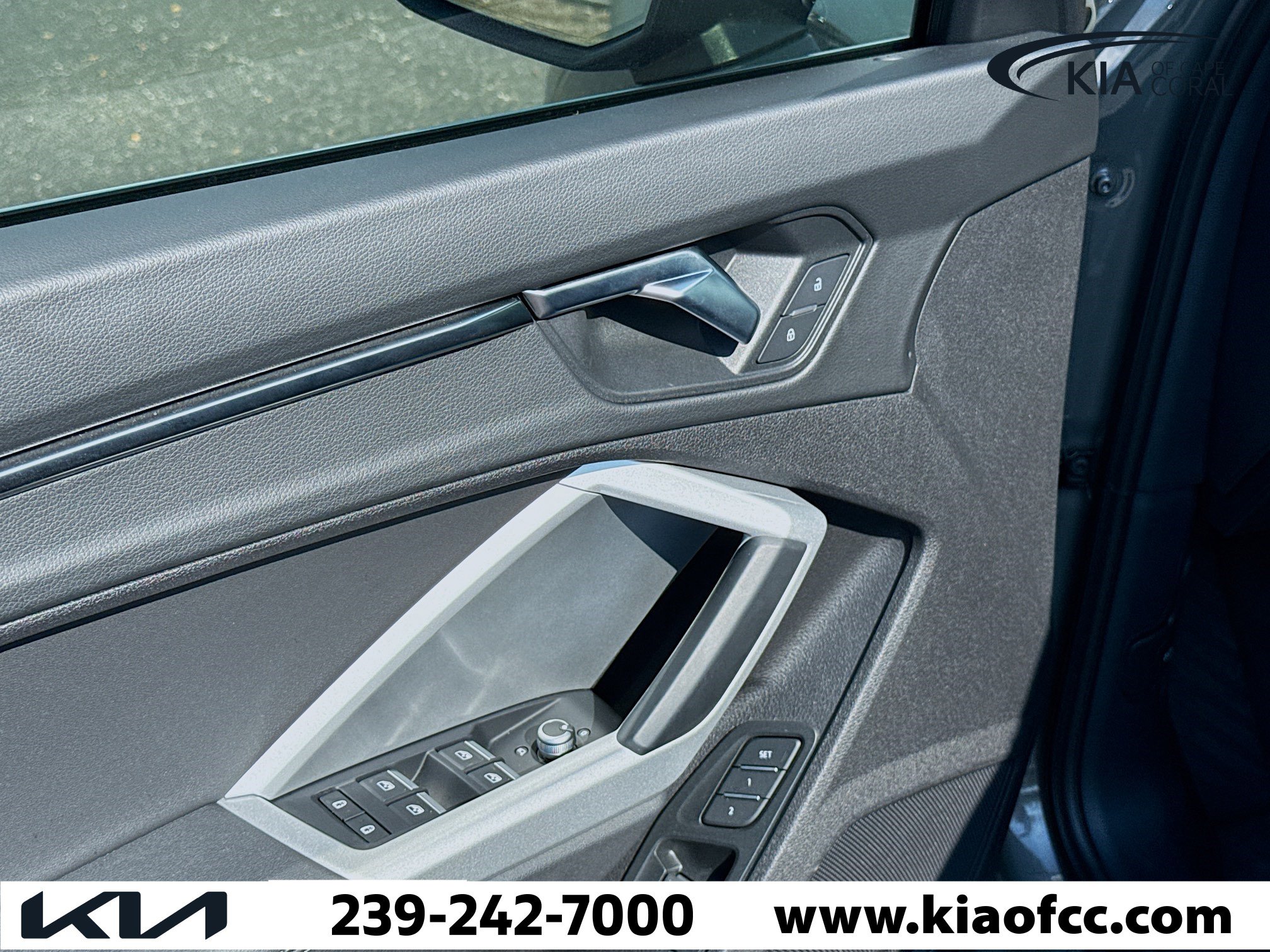 Used 2022 Audi Q3 2.0T Premium w/ Convenience Package image 22