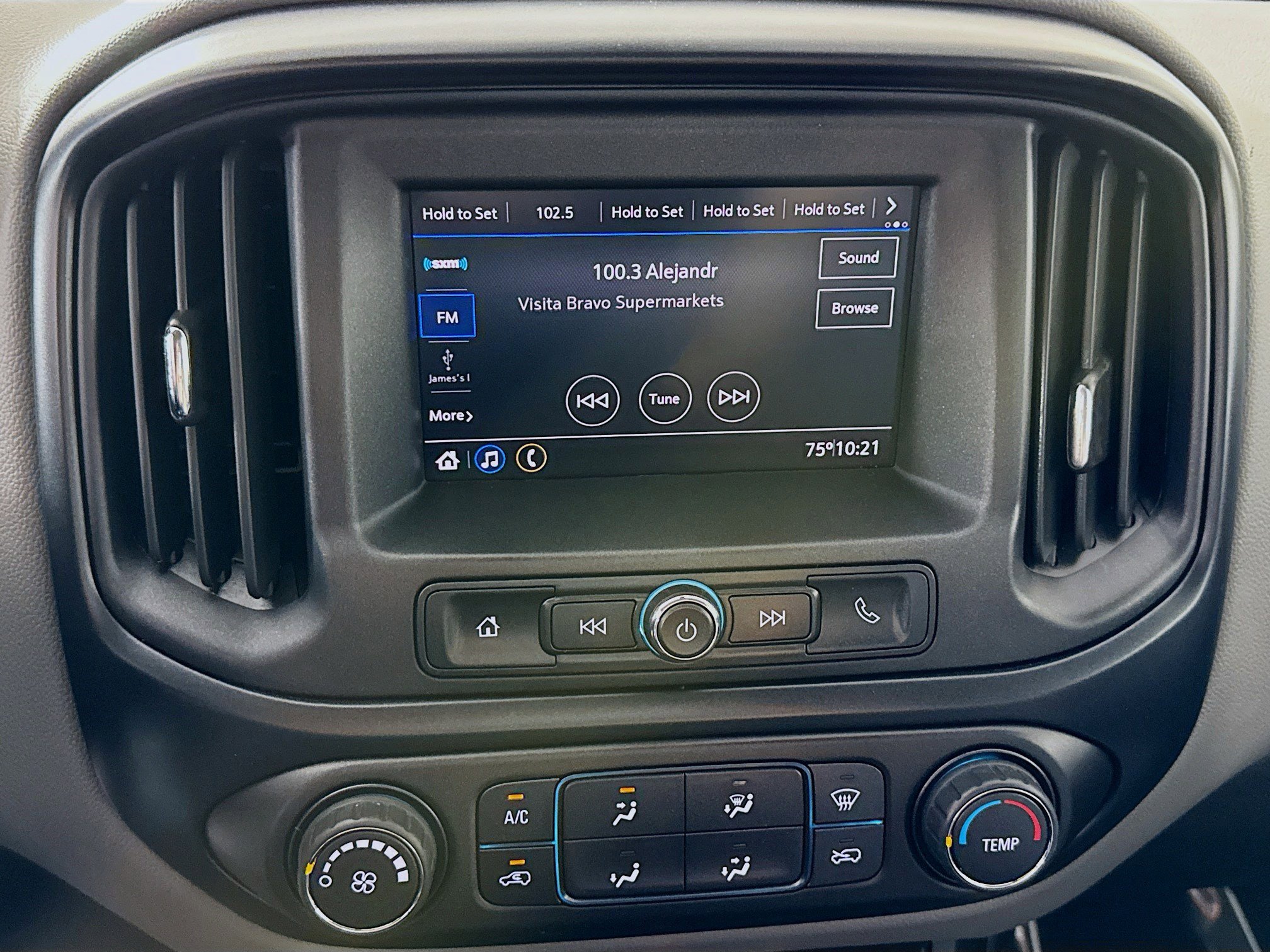 Used 2022 Chevrolet Colorado W/T RWD image 16