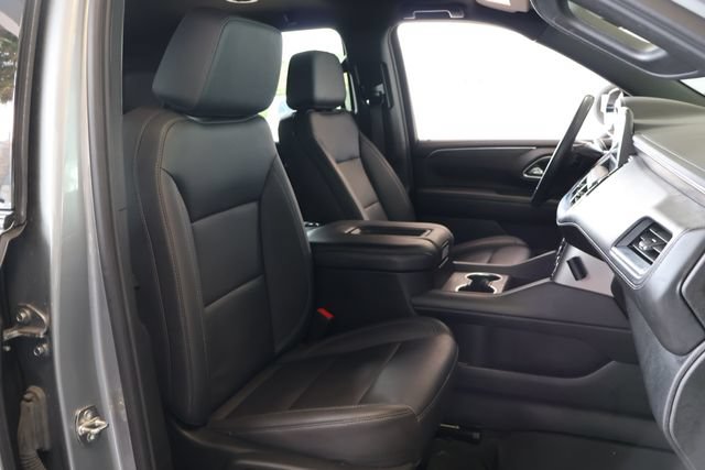 Used 2024 Chevrolet Suburban Z71 AWD/4WD image 25