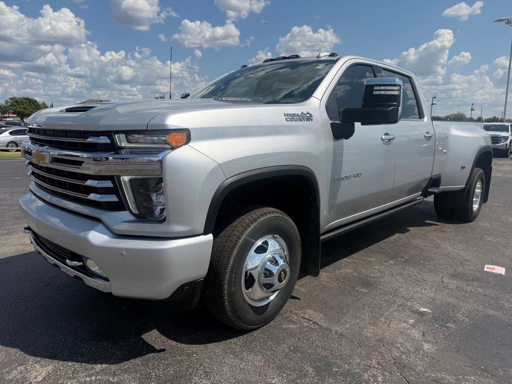 Used 2022 Chevrolet Silverado 3500 High Country AWD/4WD image 3