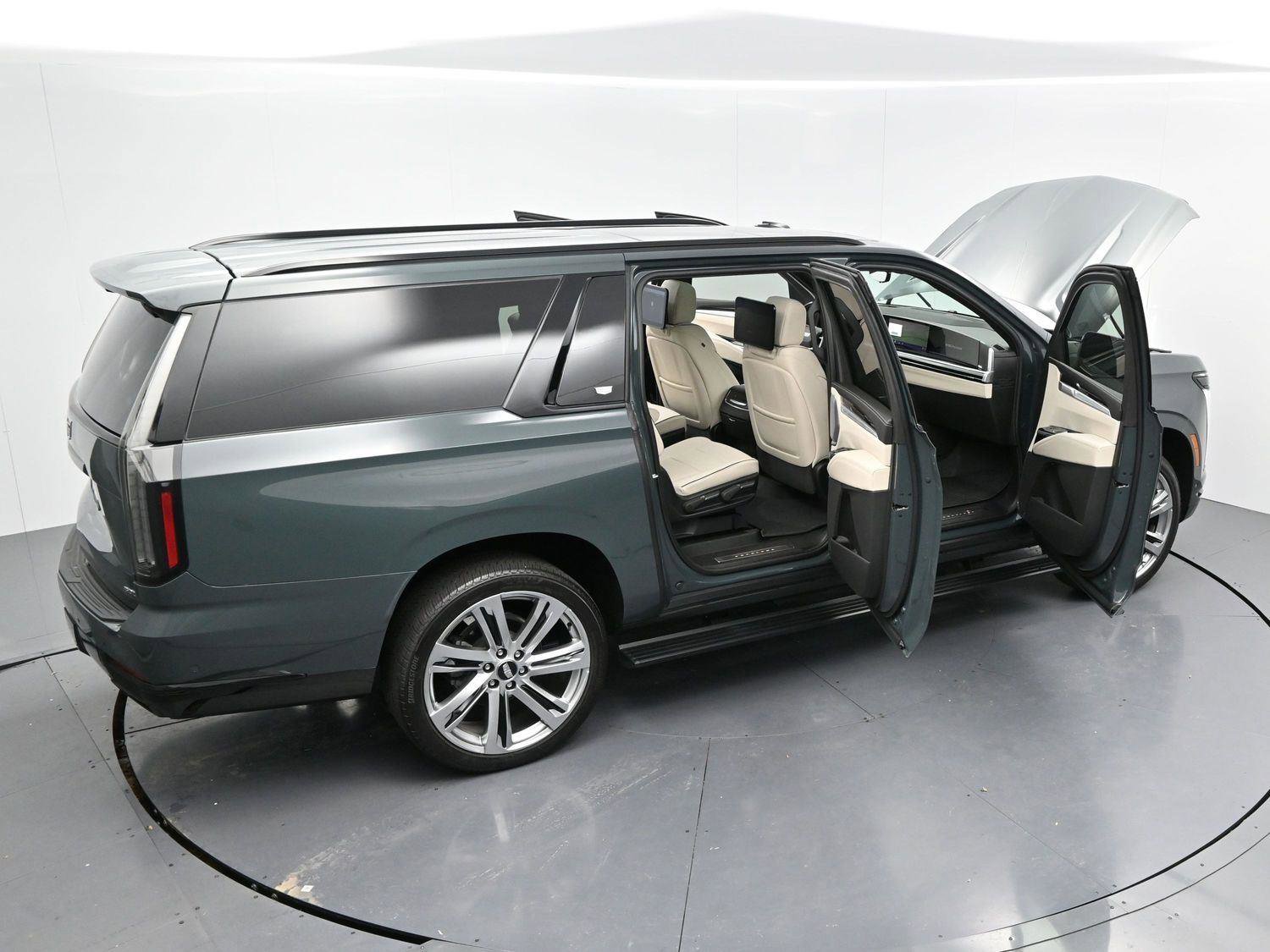 Certified 2026 Cadillac Escalade ESV Sport w/ Touring Package image 43