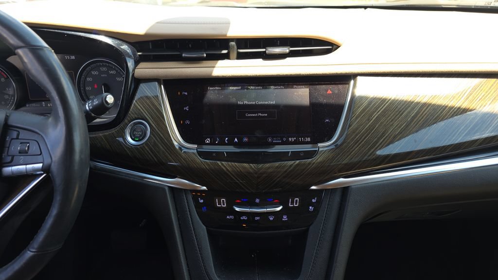 Used 2022 Cadillac XT6 Premium Luxury w/ Platinum Package FWD image 25