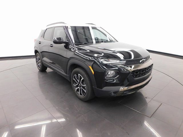 Used 2023 Chevrolet TrailBlazer ACTIV w/ Convenience Package image 2