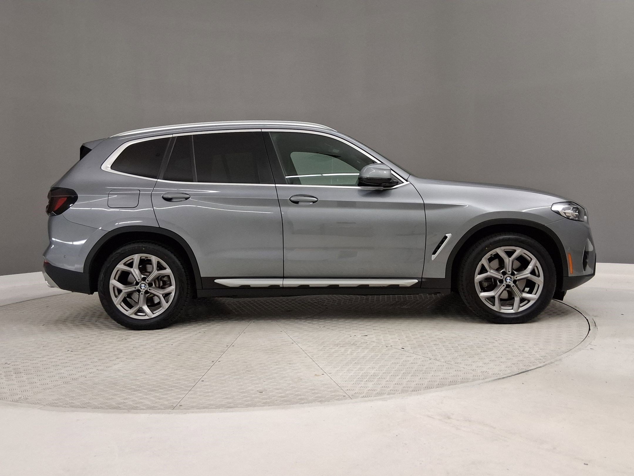 Used 2023 BMW X3 sDrive30i w/ Premium Package RWD image 6