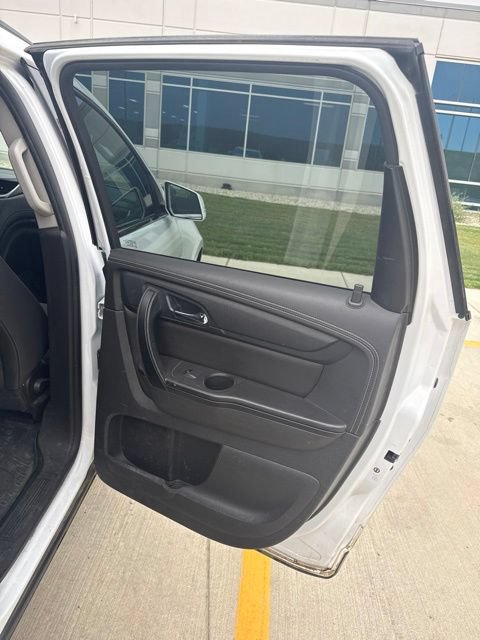 Used 2017 Chevrolet Traverse LT AWD/4WD image 5