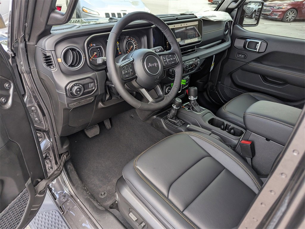 New 2025 Jeep Gladiator Sport image 11
