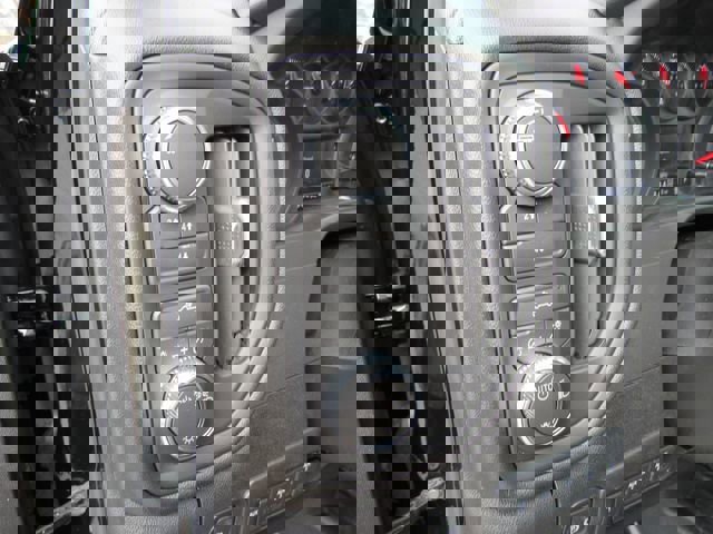 New 2026 GMC Sierra 2500 Pro w/ Convenience Package image 14