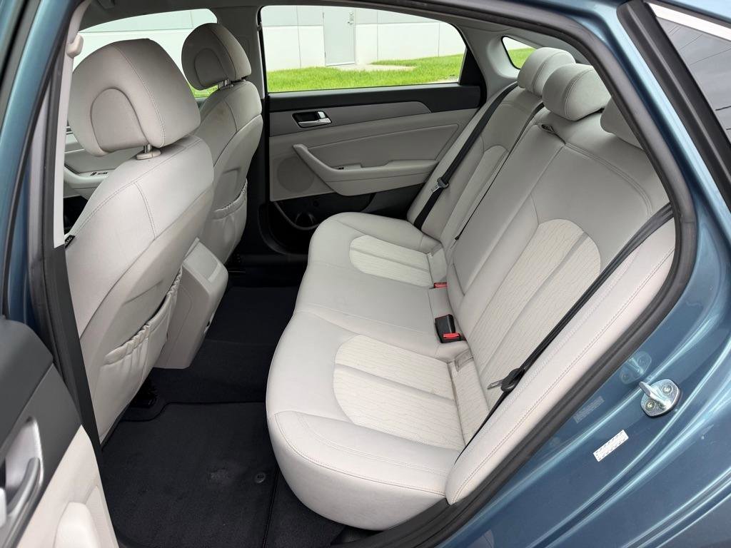 Used 2016 Hyundai Sonata SE FWD image 25