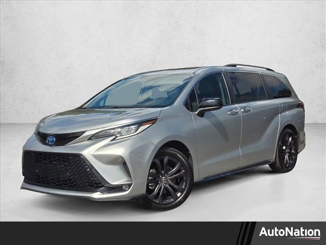Used 2022 Toyota Sienna XSE