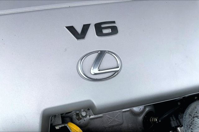 Used 2016 Lexus ES 350 350 w/ Luxury Package w/Wood Trim image 29