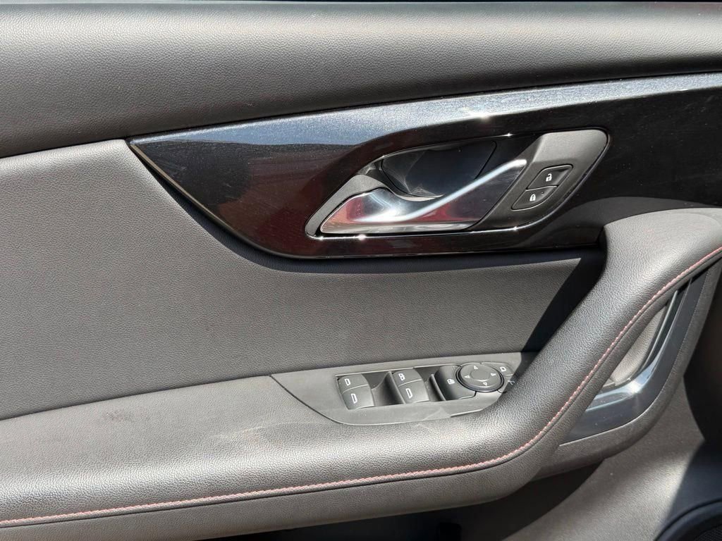 Used 2023 Chevrolet Blazer RS image 11