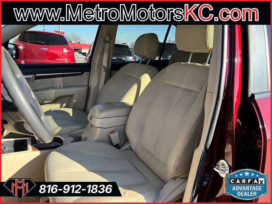 Used 2009 Hyundai Santa Fe GLS image 25
