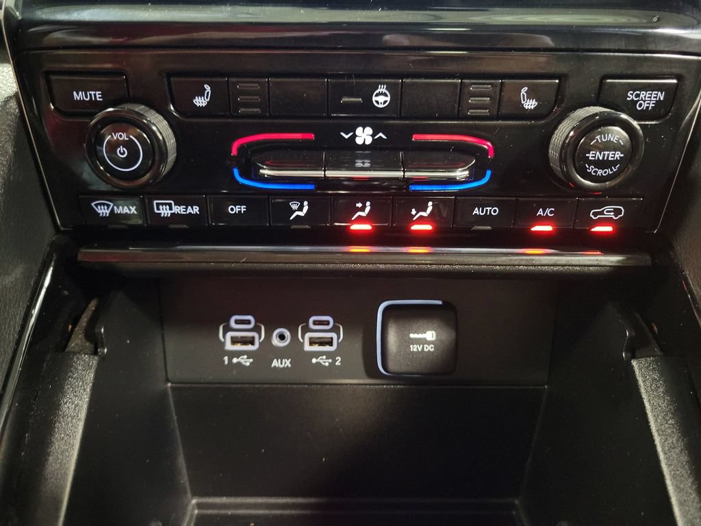Used 2023 Jeep Grand Cherokee Limited AWD/4WD image 18
