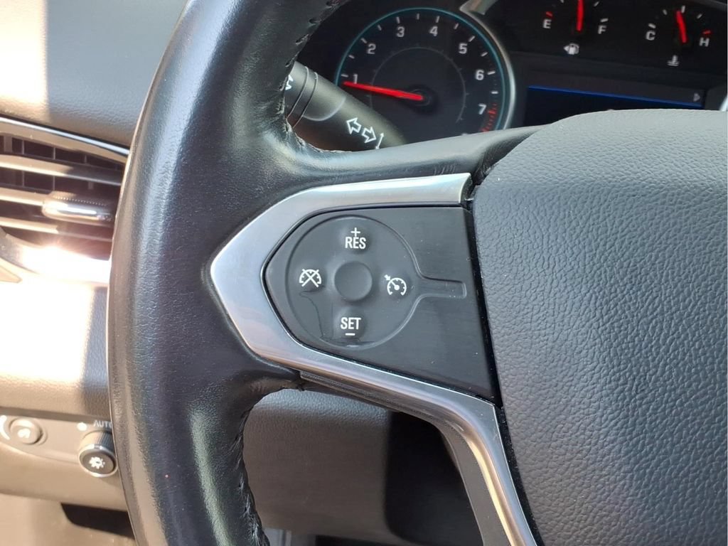 Used 2021 Chevrolet Traverse LT FWD image 11