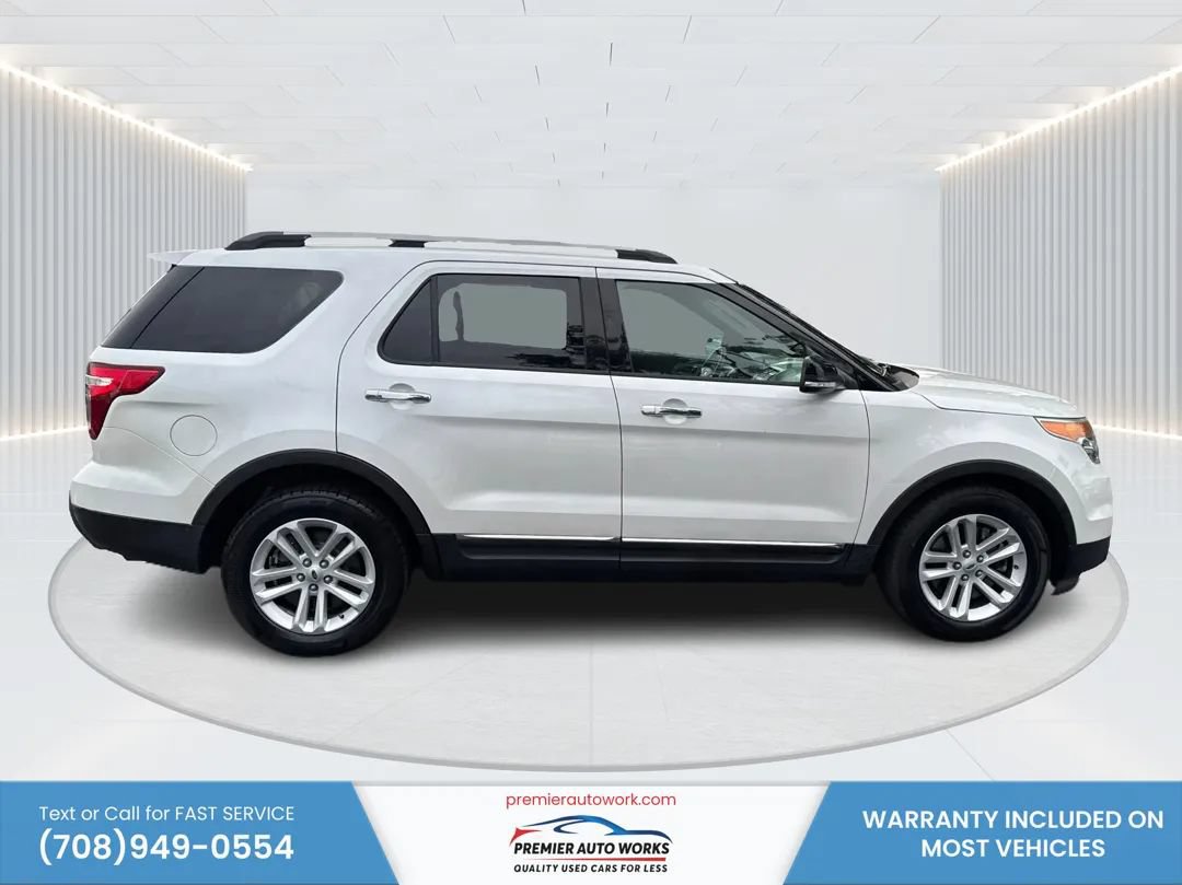 Used 2015 Ford Explorer XLT w/ Equipment Group 201A FWD image 8