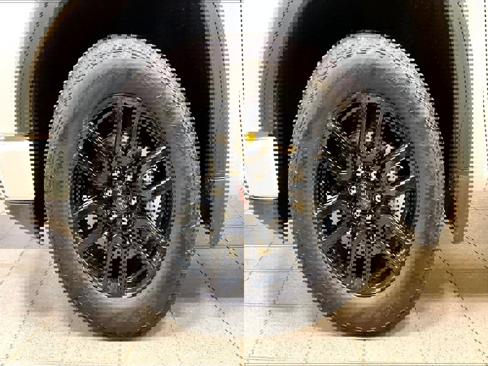 Used 2023 GMC Sierra 1500 Elevation w/ X31 Off-Road Package image 7