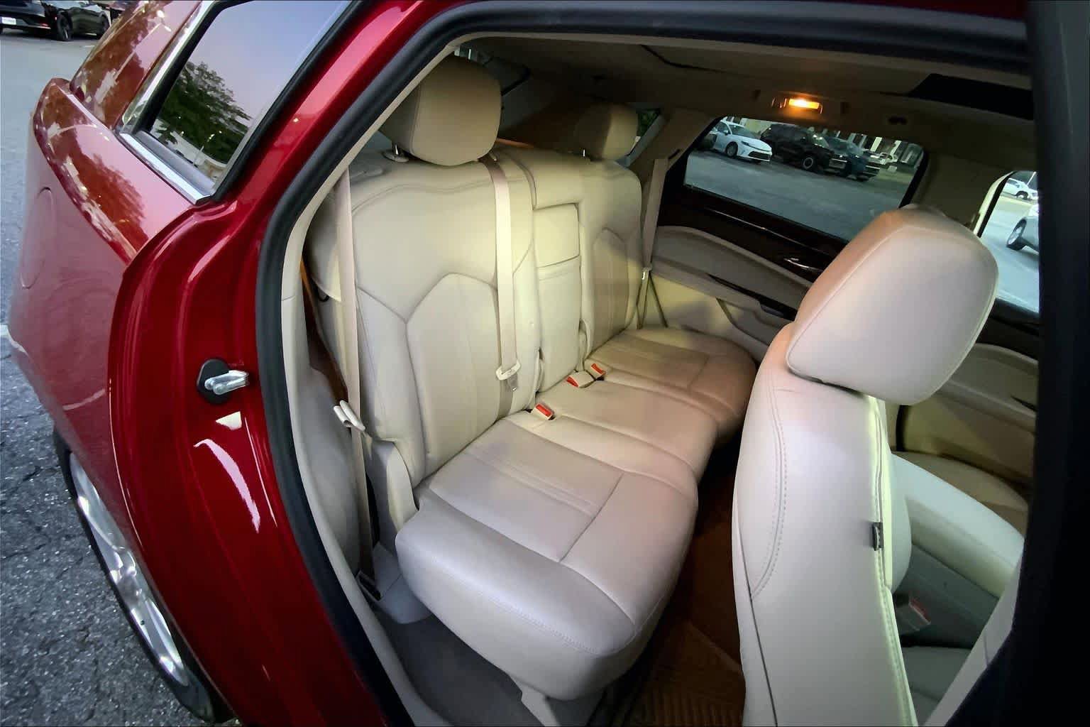 Used 2013 Cadillac SRX Performance FWD image 19