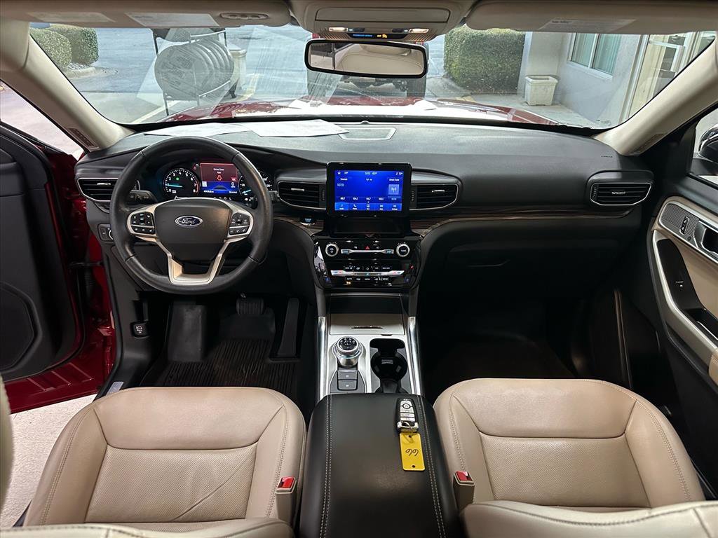 Certified 2022 Ford Explorer Limited w/ Equipment Group 301A image 35