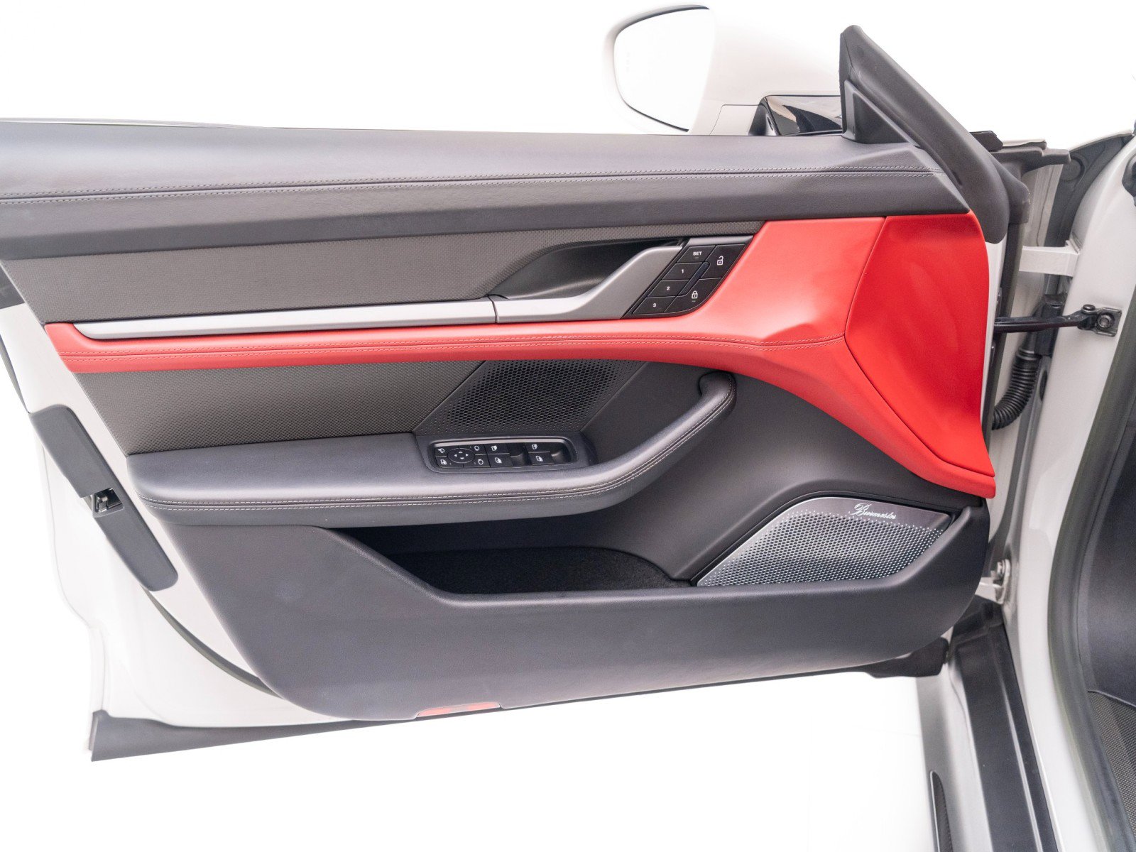 Certified 2022 Porsche Taycan Turbo S image 21