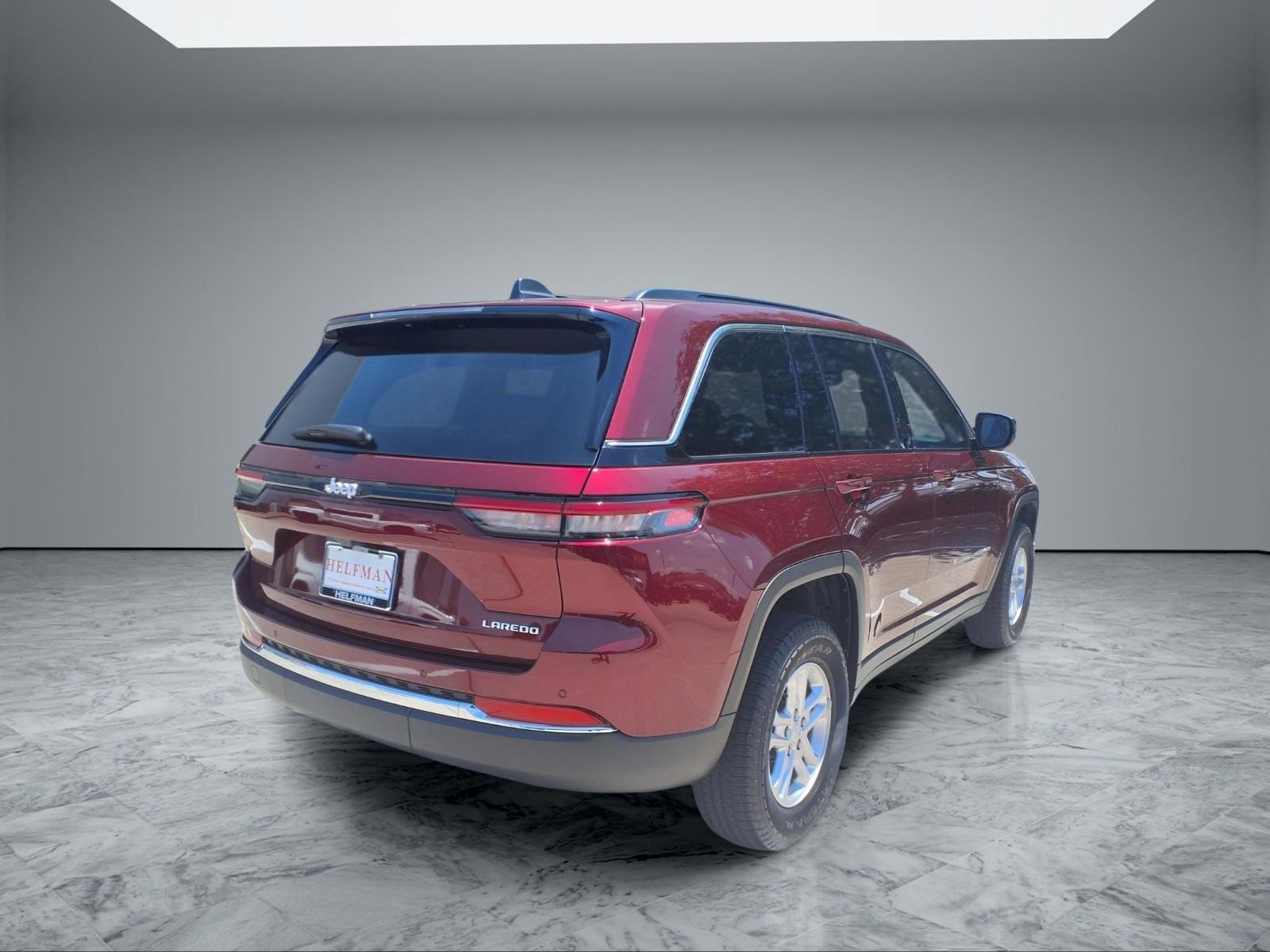 Used 2025 Jeep Grand Cherokee Laredo w/ Luxury Tech Group I RWD image 7