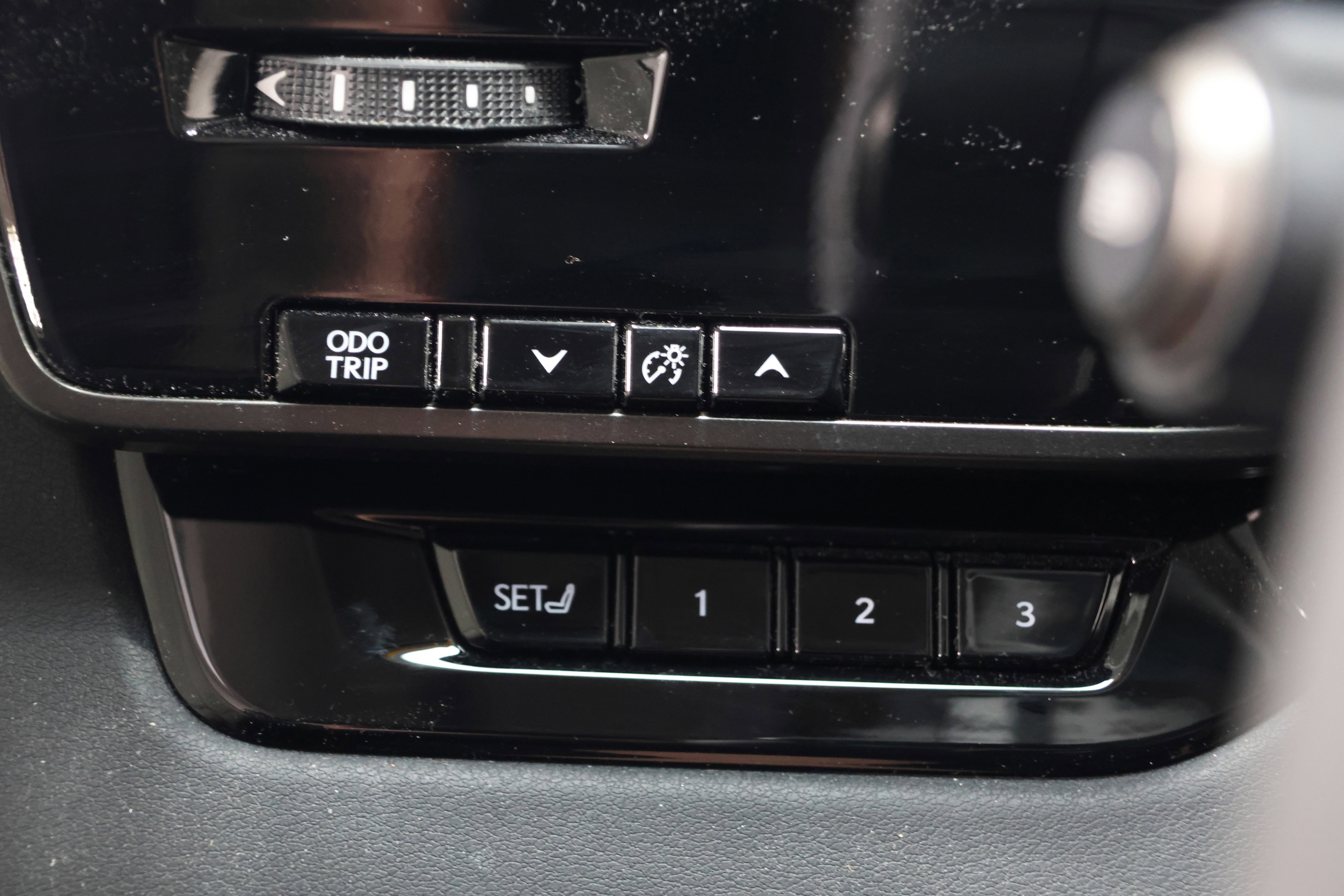 Certified 2025 Lexus RX 350 w/ Convenience Package AWD/4WD image 14
