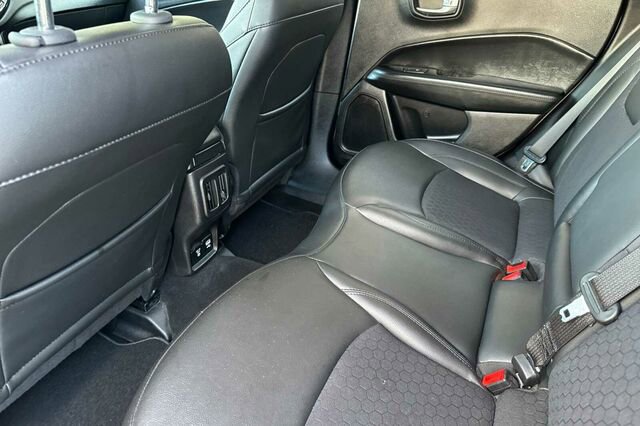 Used 2019 Jeep Compass Altitude image 9