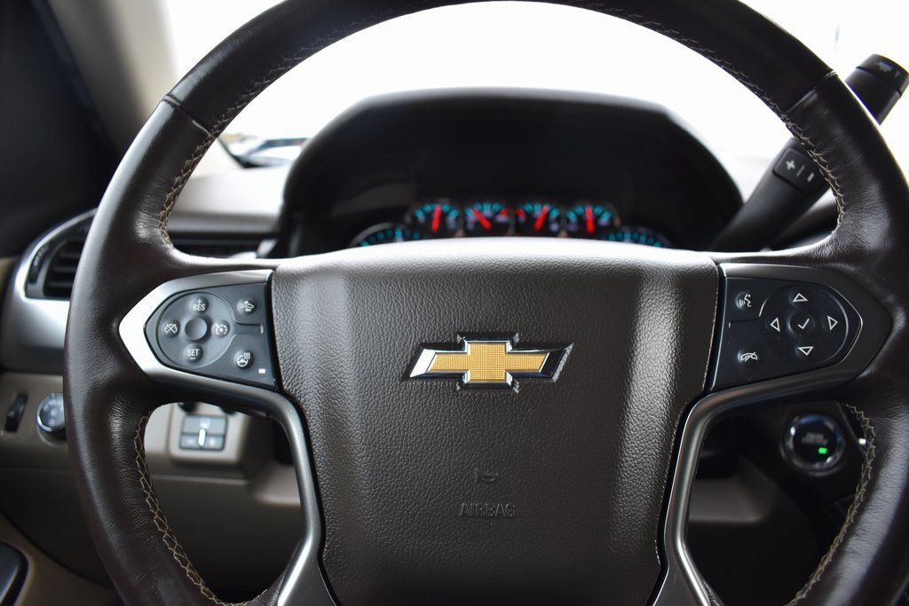 Used 2020 Chevrolet Suburban Premier image 17