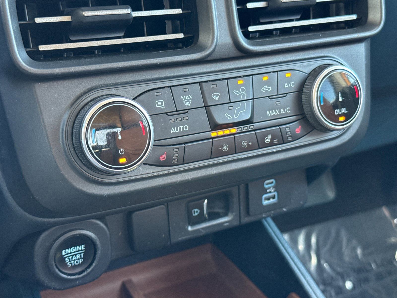 Used 2023 Ford Maverick Lariat w/ Lariat Luxury Package image 22