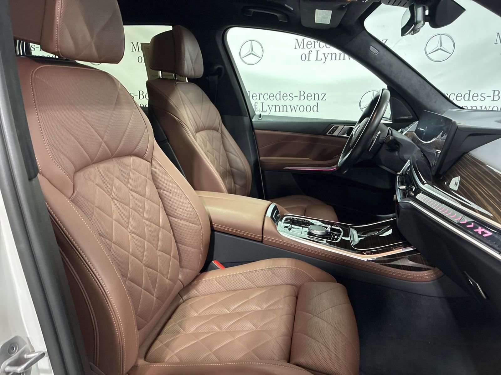 Used 2023 BMW X7 xDrive40i w/ M Sport Package image 29