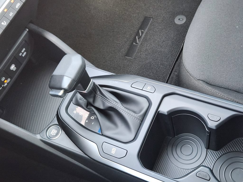 New 2026 Kia K4 FWD image 16