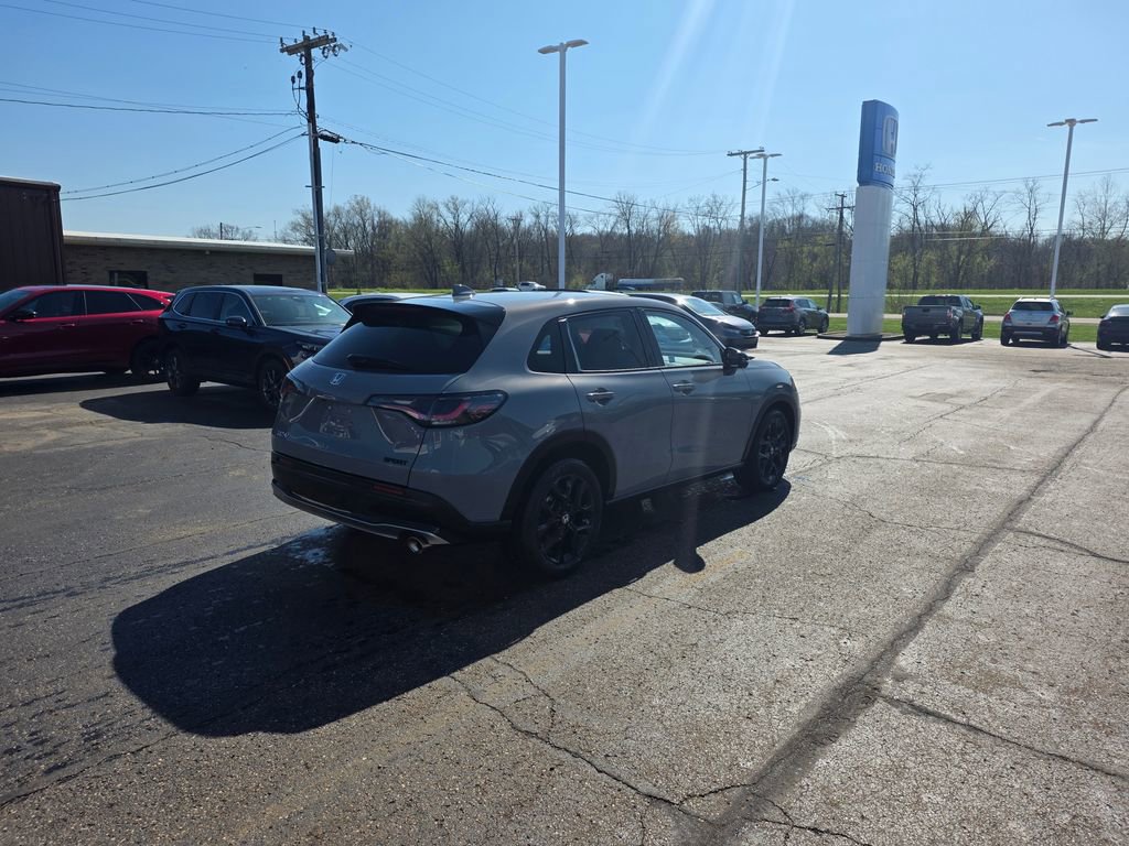Certified 2025 Honda HR-V Sport image 3