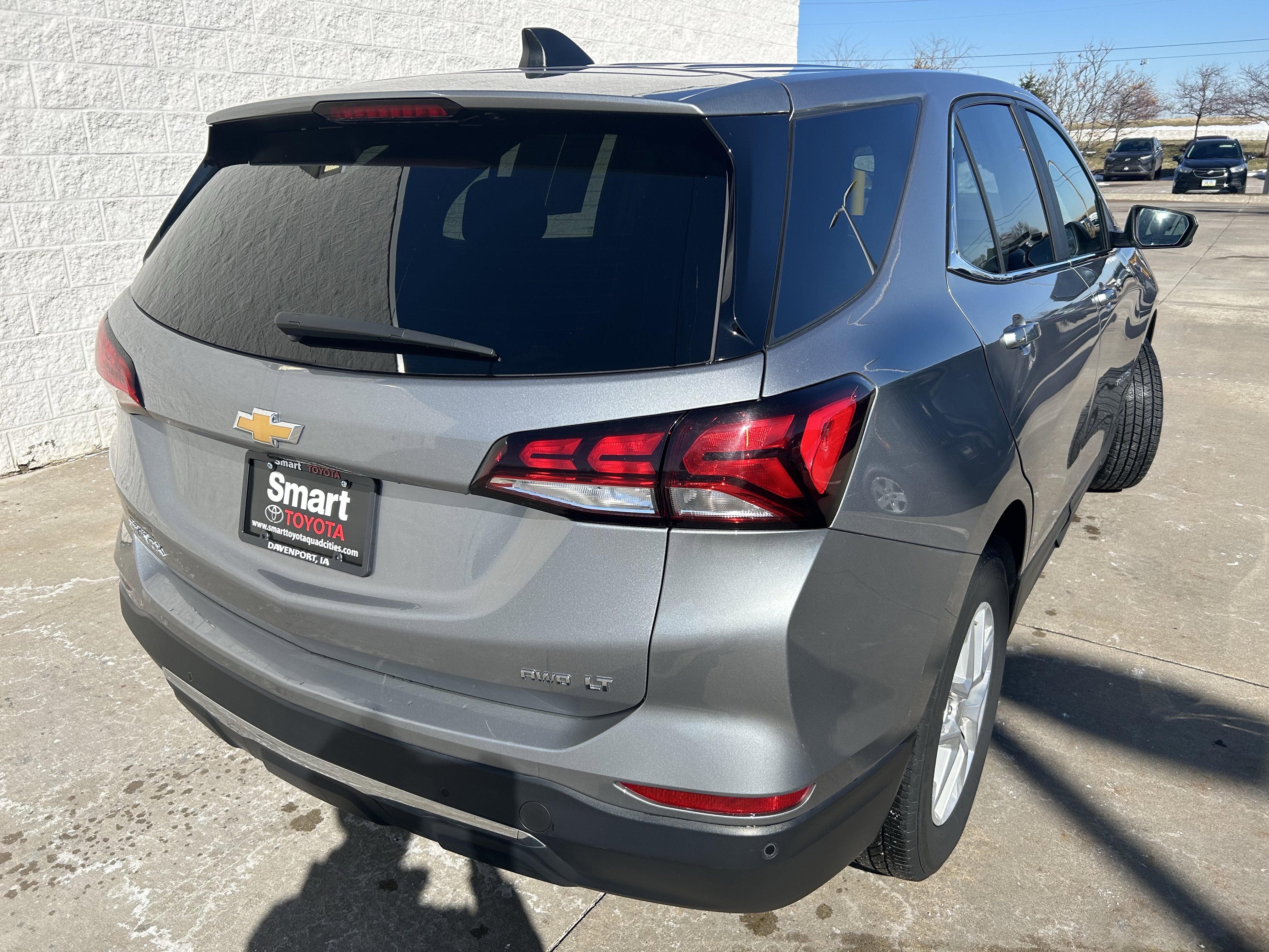 Used 2024 Chevrolet Equinox LT image 6