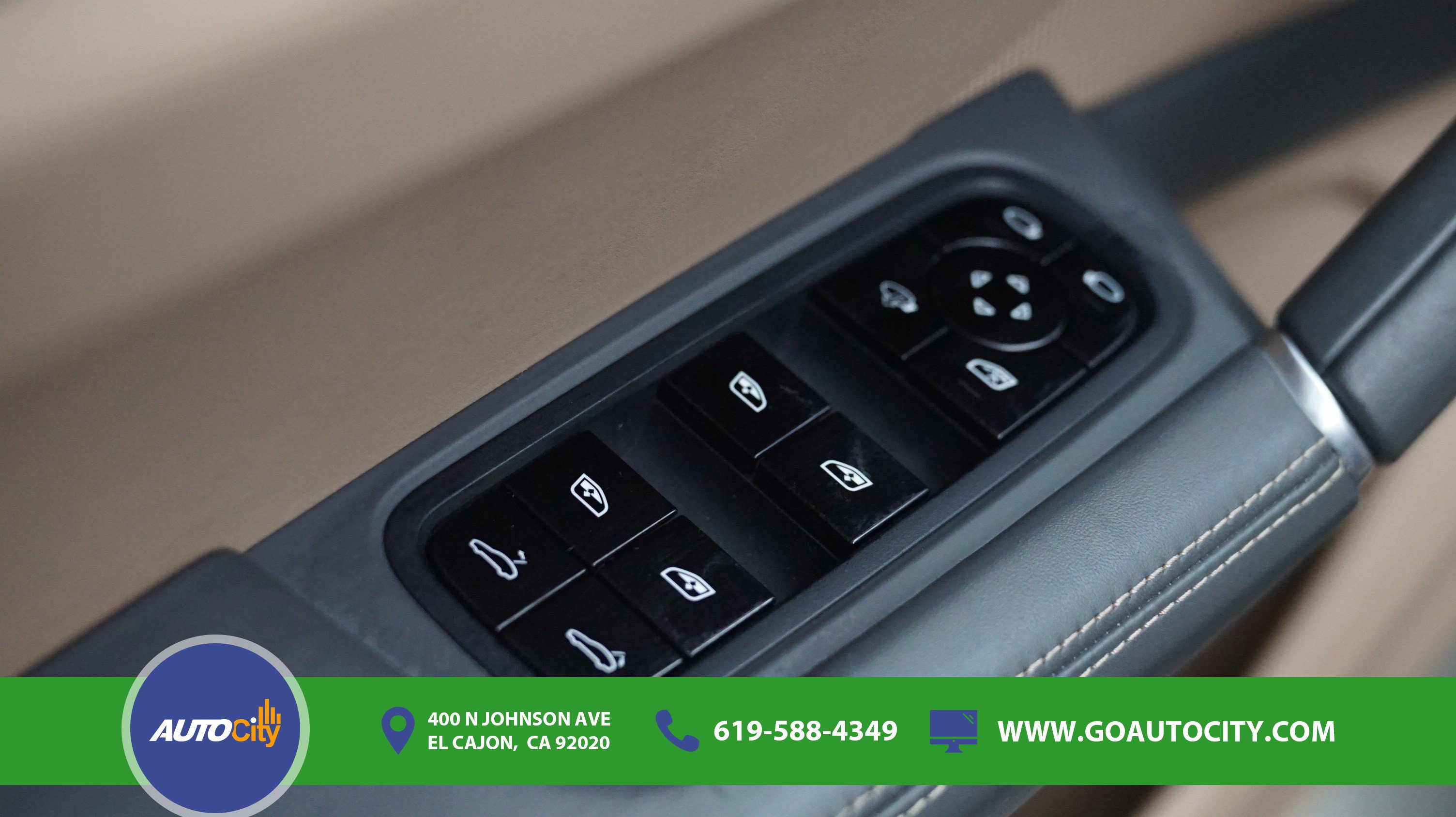 Used 2020 Porsche Cayenne AWD/4WD image 19