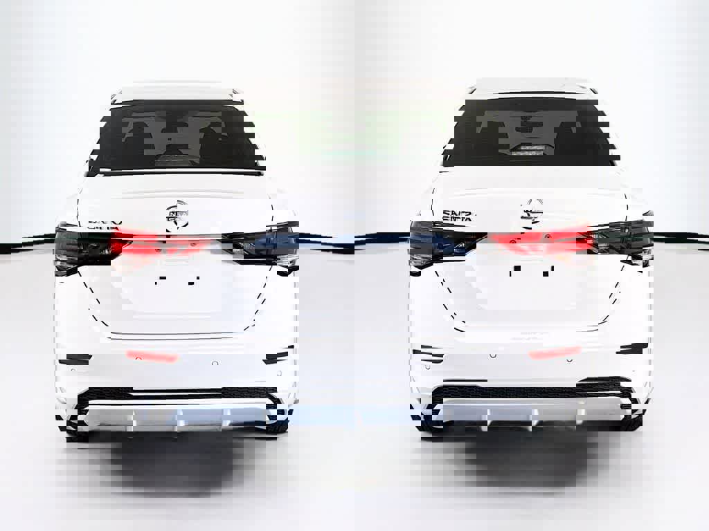 Used 2024 Nissan Sentra S image 5