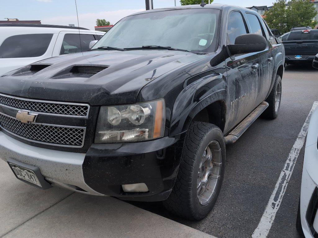 Used 2008 Chevrolet Avalanche LT w/ LT Preferred Equipment Group AWD/4WD image 2