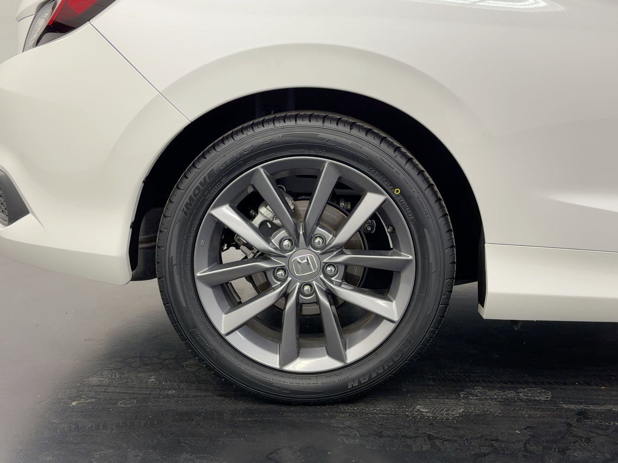 Certified 2019 Honda Civic EX image 27