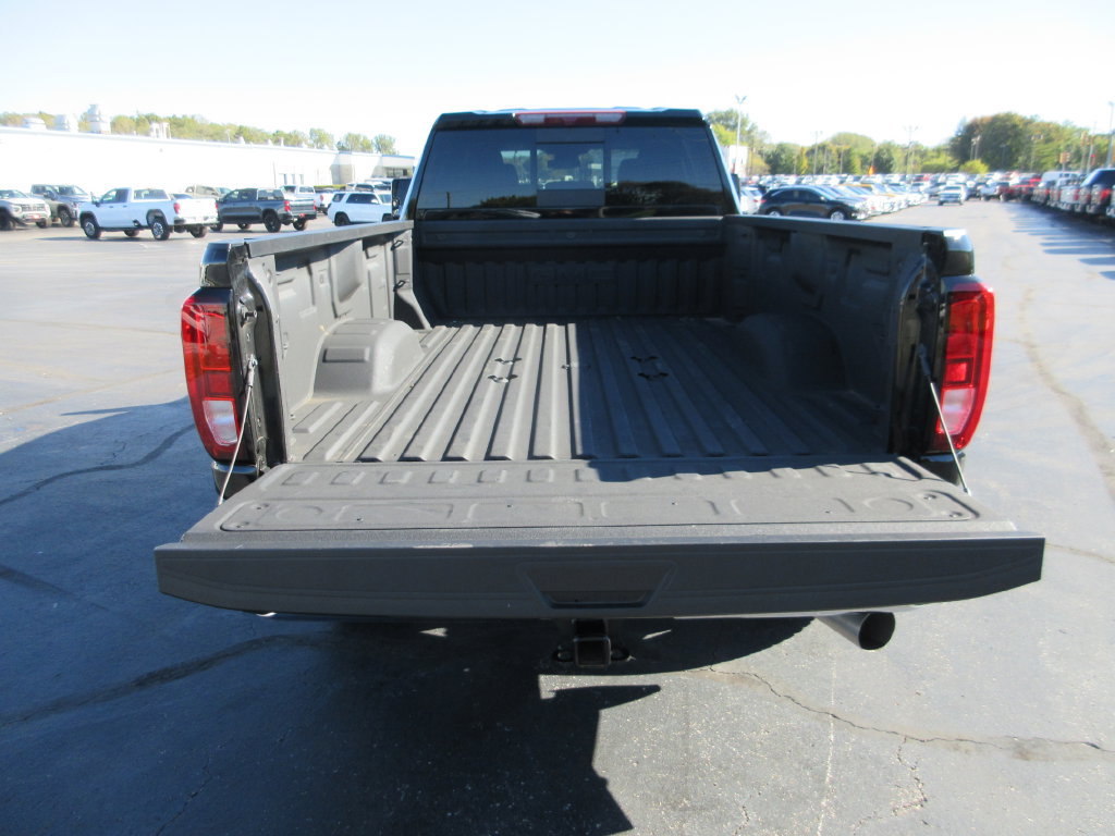 Certified 2025 GMC Sierra 3500 SLE w/ SLE Value Package AWD/4WD image 8