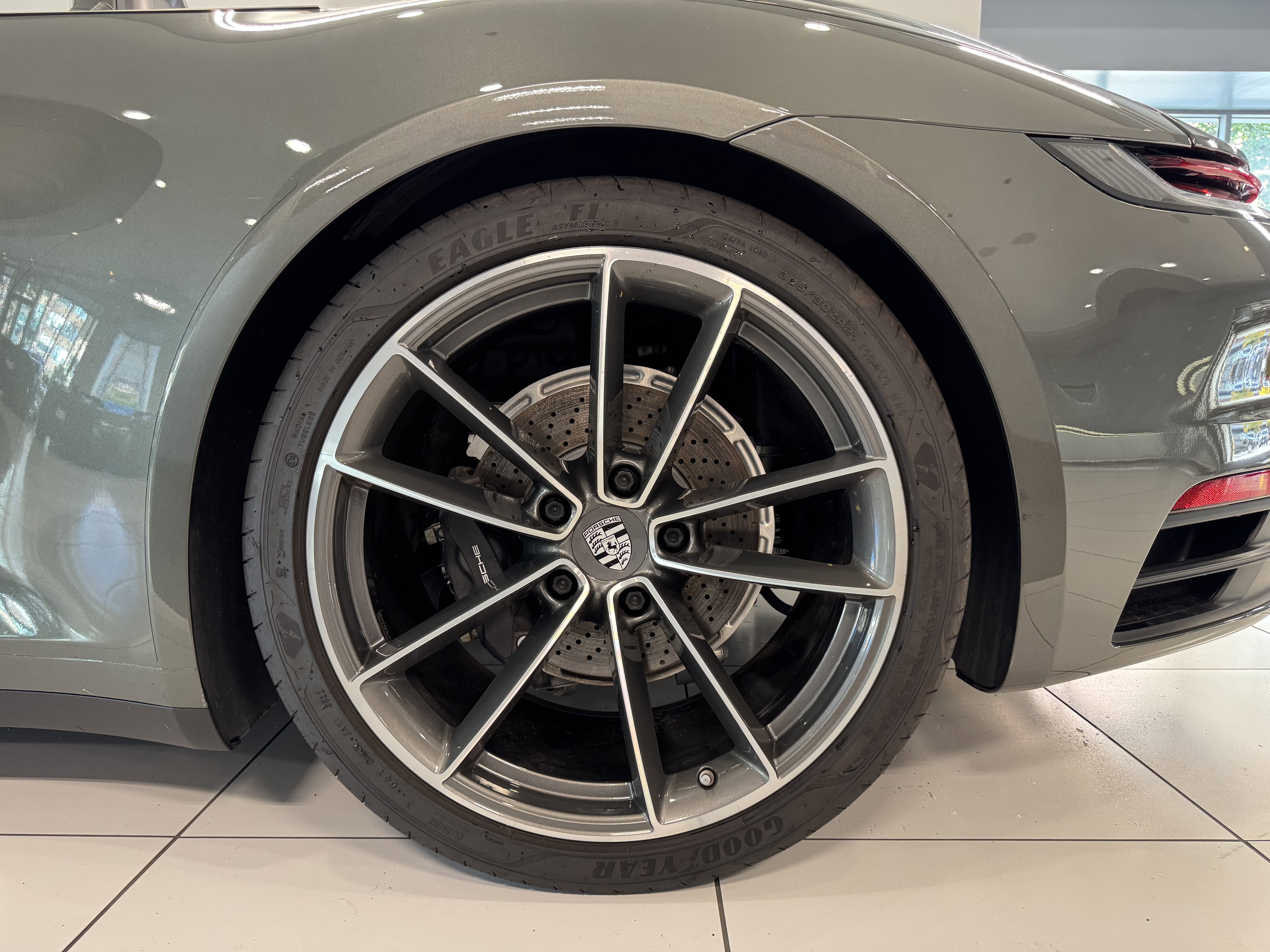 Used 2023 Porsche 911 Carrera image 21