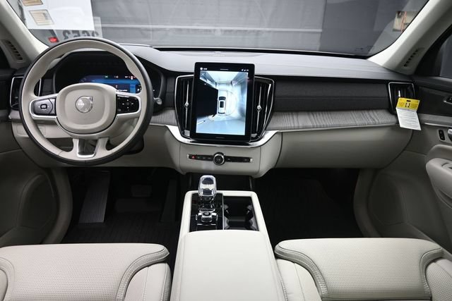 Used 2026 Volvo XC90 T8 Ultra w/ Protection Package Premier AWD/4WD image 9