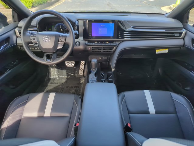 Used 2025 Toyota Camry SE FWD image 20