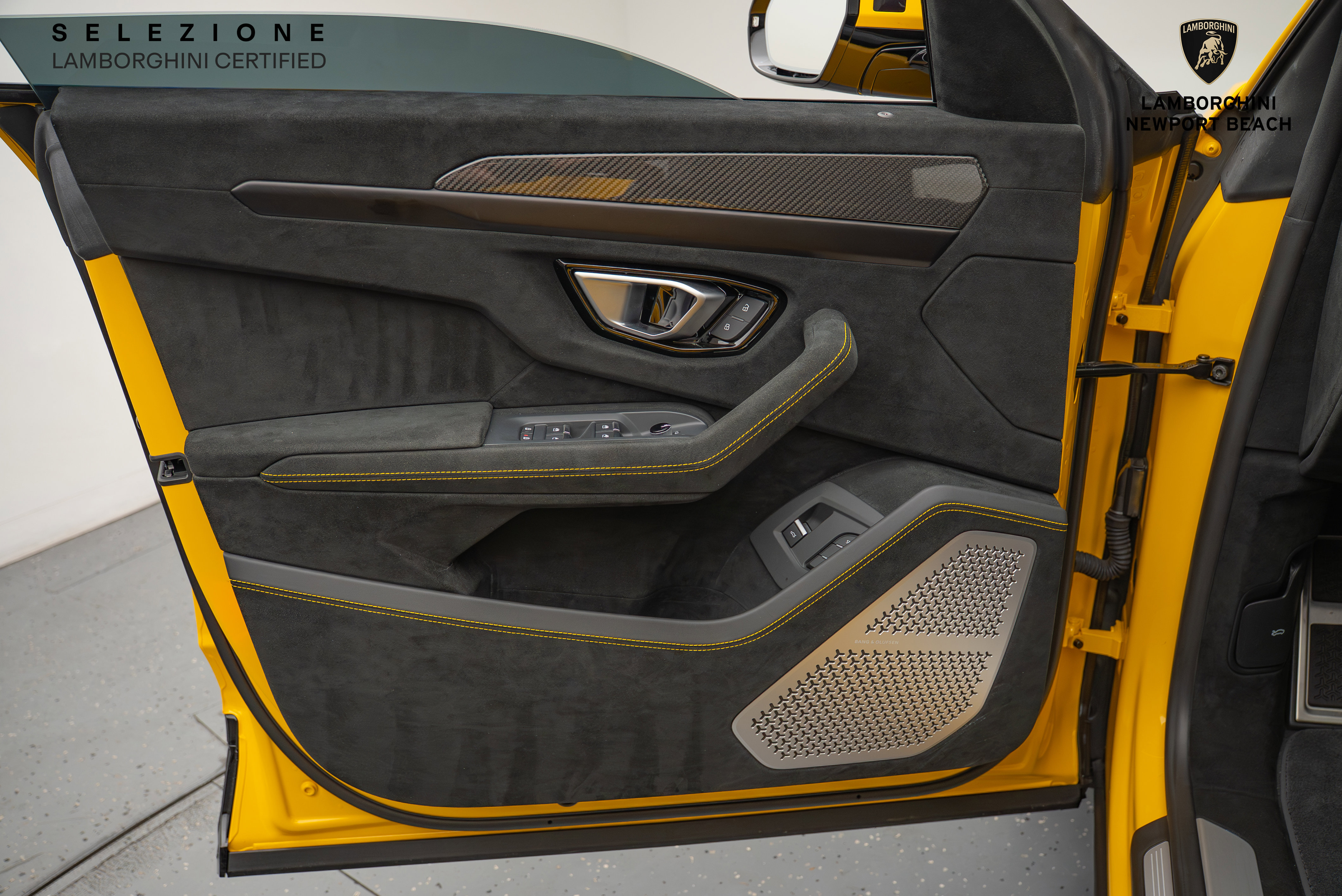 Used 2024 Lamborghini Urus Performante image 37