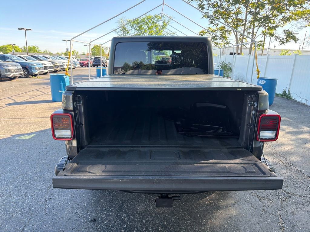 Used 2023 Jeep Gladiator Sport AWD/4WD image 29