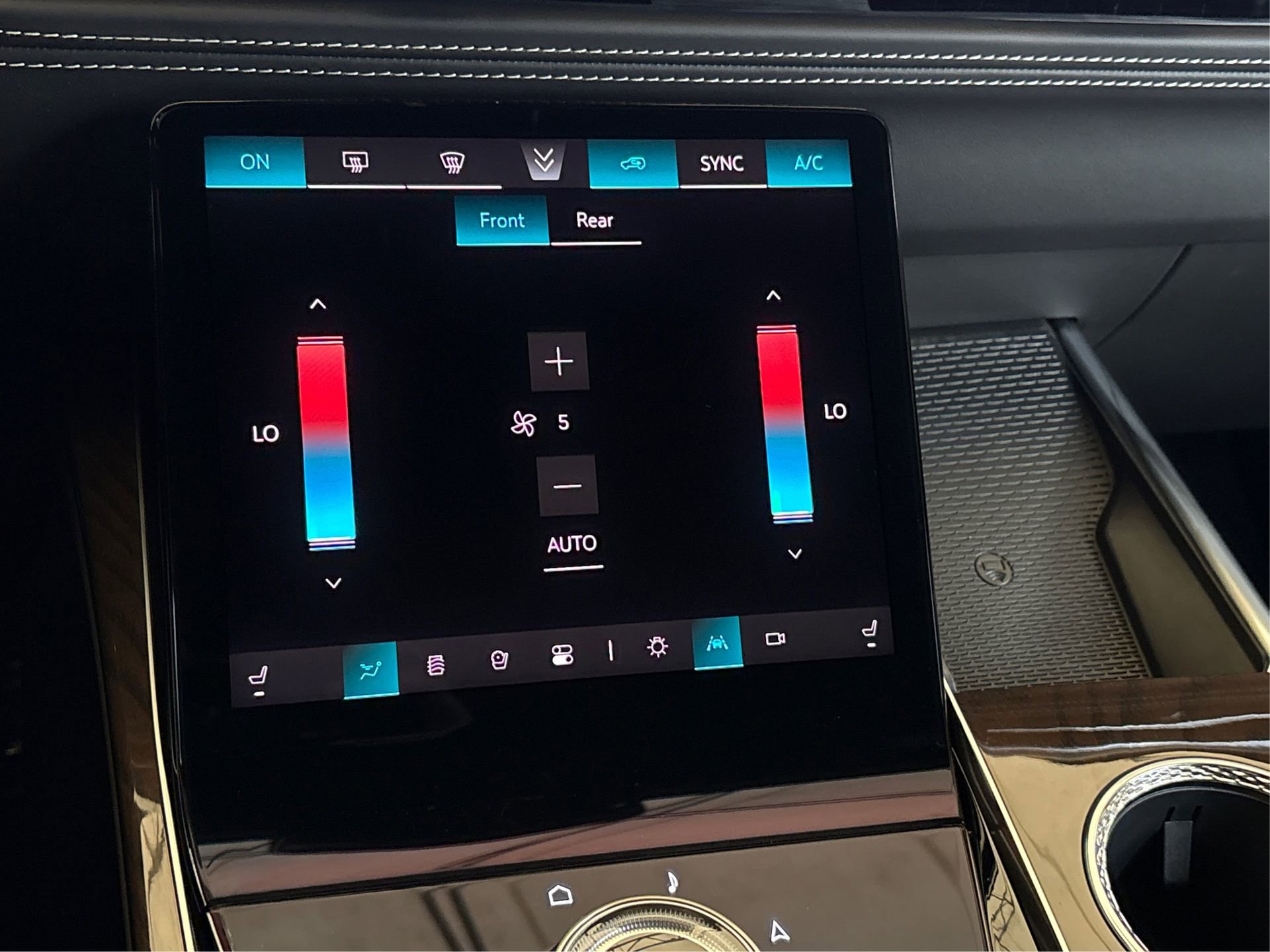 New 2026 Cadillac Escalade Platinum Sport AWD/4WD image 27