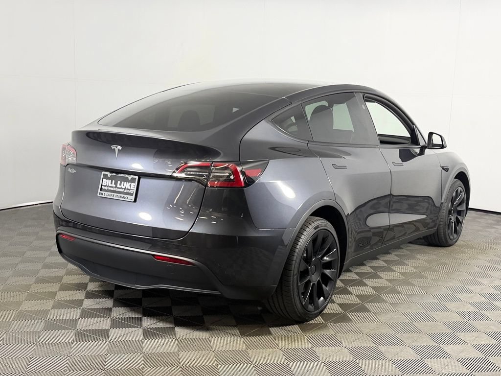 Used 2025 Tesla Model Y Long Range RWD image 7