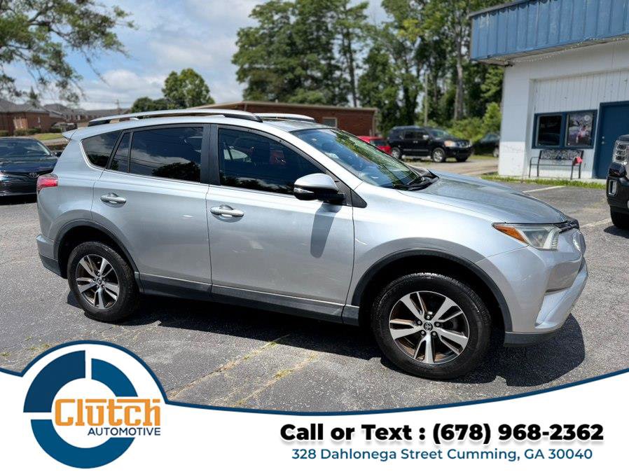 Used 2018 Toyota RAV4 XLE FWD image 4