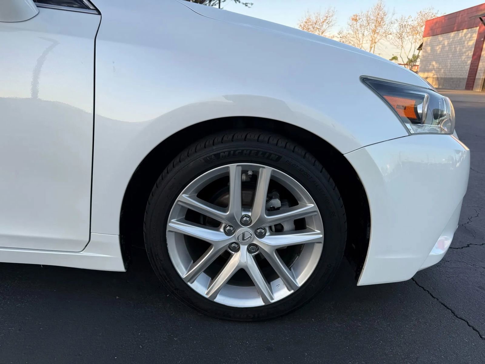 Used 2014 Lexus CT 200h Premium image 14
