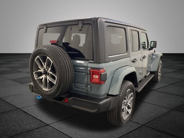 Used 2024 Jeep Wrangler Unlimited w/ Convenience Group AWD/4WD image 7