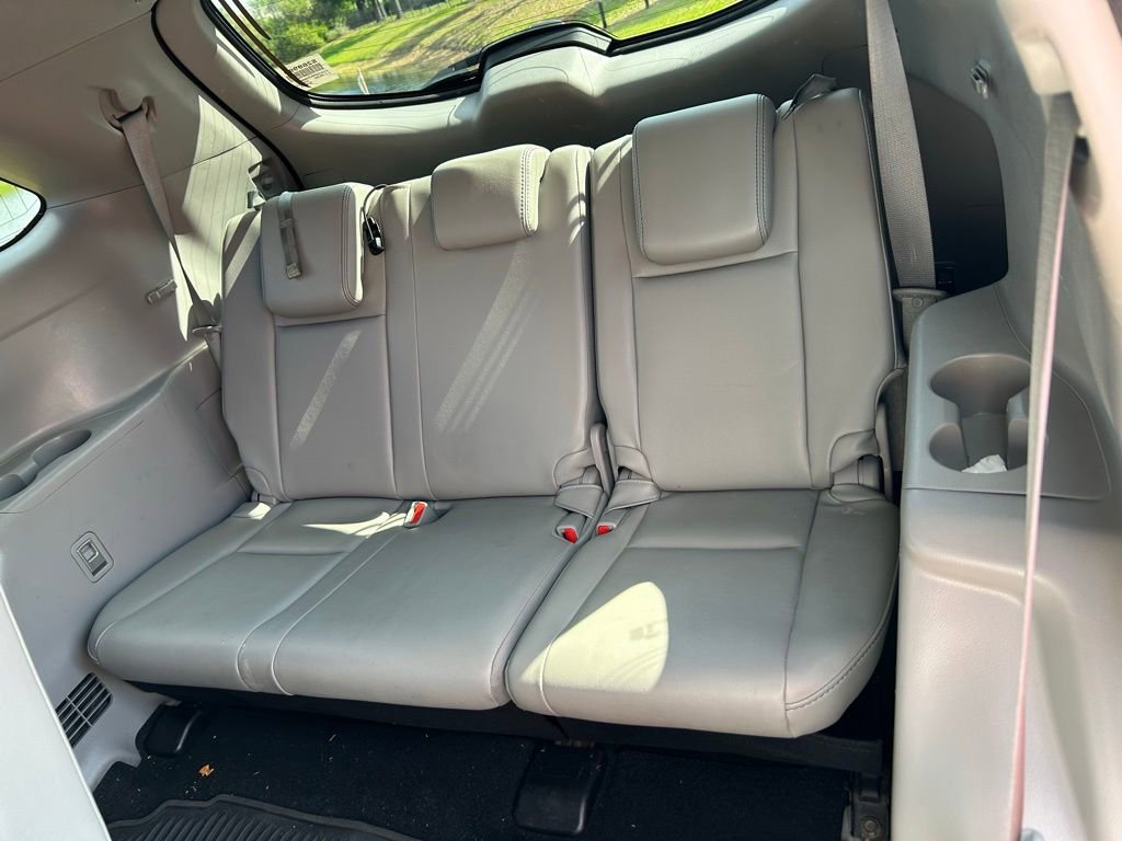 Used 2018 Toyota Highlander XLE FWD image 13