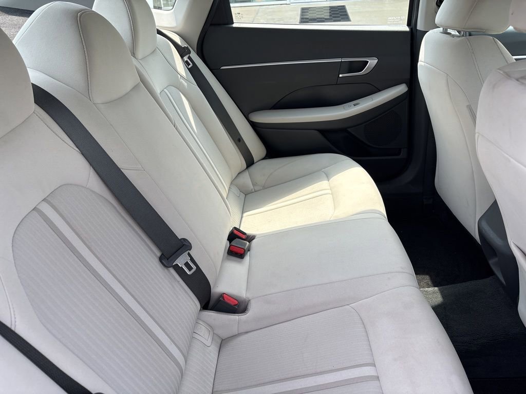 Used 2023 Hyundai Sonata SE w/ Cargo Package image 14